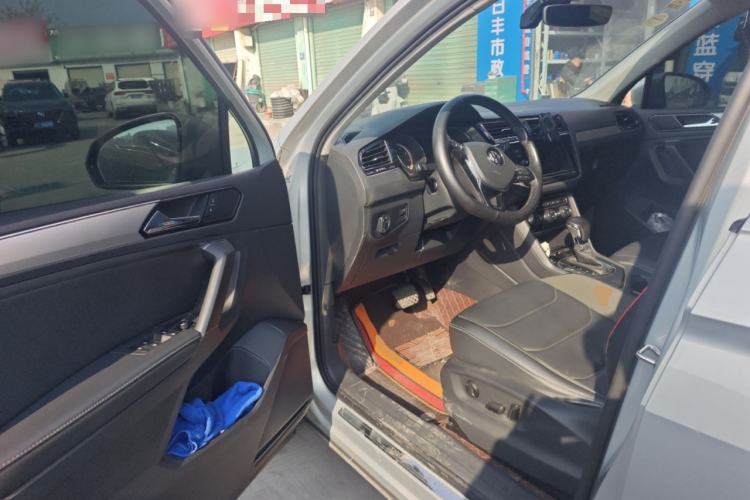 Used Volkswagen Tiguan L 2018 330TSI Automatic Two-Wheel Drive Luxury Edition