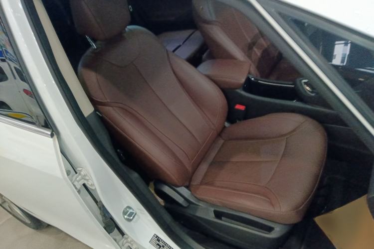 Used Buick GL6 2019 18T 6-Seater Connected Luxury Version China VI Standard