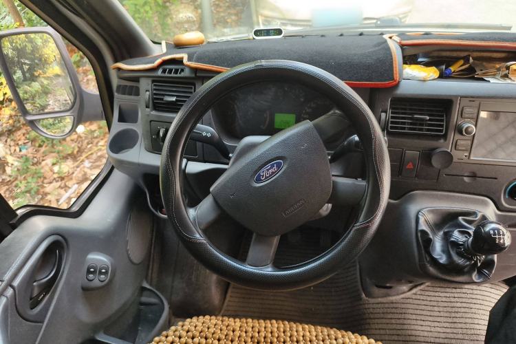 Used Ford Transit Custom 2016 2.2T Long-Wheelbase 6/7-Seater Mid-Roof Multi-Purpose Vehicle
