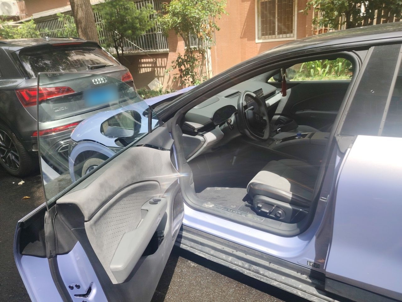Zeekr 007 2024 Four-Wheel-Drive Performance Version 100 kWh — снимка 16