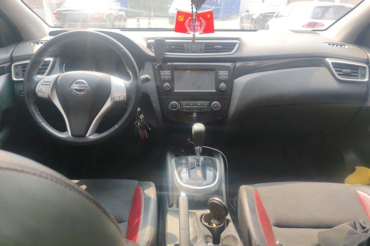 Used Nissan Qashqai 2017 2.0L CVT Smart Enjoyment Version China V Standard Center Console