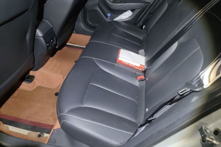 Used Roewe i6 New Energy 2017 45T Hybrid Connect & Smart Enjoyment Edition
