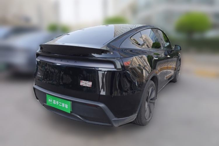 Used Tesla Model Y 2025 Rear-Wheel-Drive Version