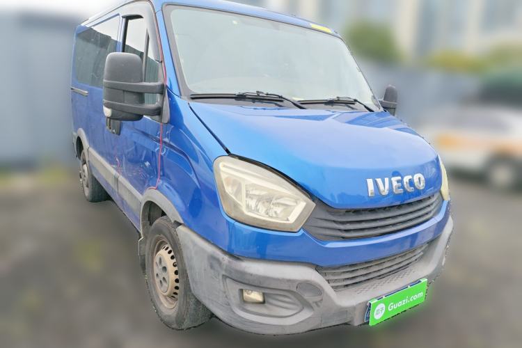 Used Iveco Eurocargo 2018 2.3T Short-Wheelbase Low-Roof Multi-Purpose Van with Side Sliding Door F1A