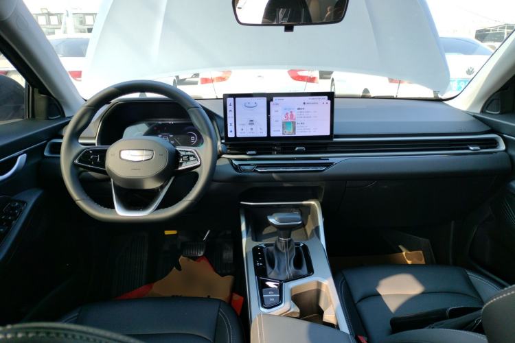 Used Geely Auto Emgrand 2025 4th Generation 1.5L CVT Longteng Edition
