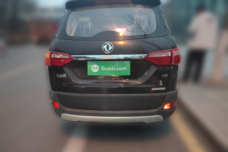 Used Dongfeng Fengon 370 2016 1.5L Manual Standard Edition SFG15-02 7 Seats Rear