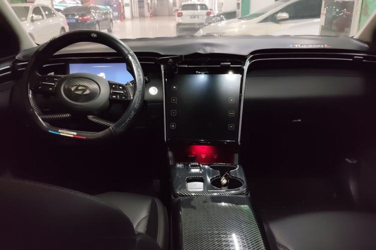 Used Hyundai Tucson 2021 Tucson L 1.5T DCT Luxury Prestige Edition Center Console