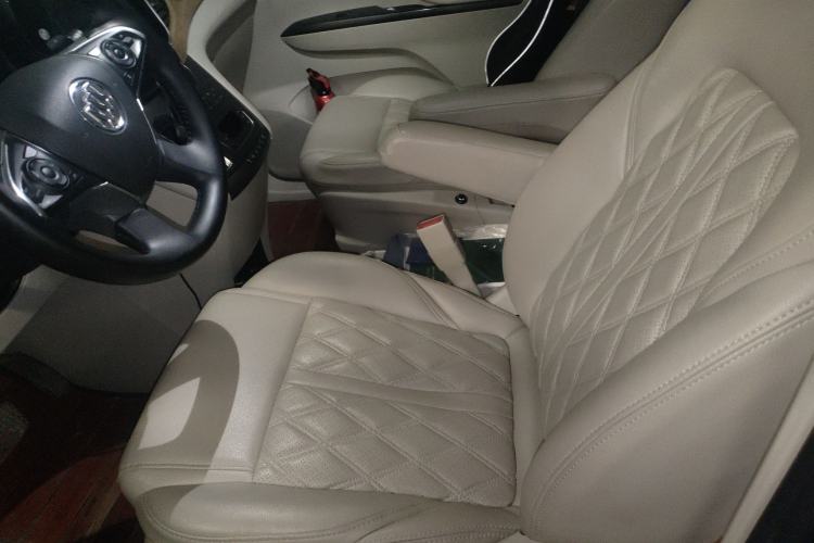 Used Buick GL8 2018 ES 28T Comfort Model China VI Standard