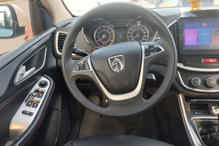 Used Baojun 560 2016 1.8L Manual Comfort Edition