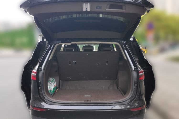 Used Volkswagen Viloran 2020 380TSI Prestige Edition Trunk