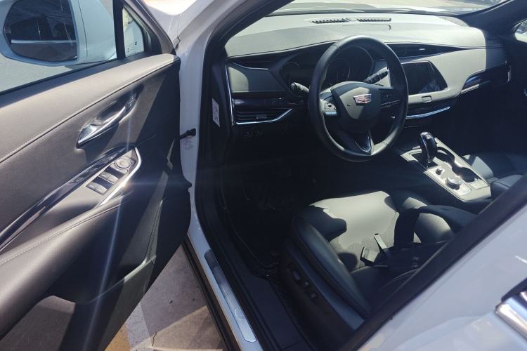 Used Cadillac XT4 2022 28T Two-Wheel Drive Fashion Edition