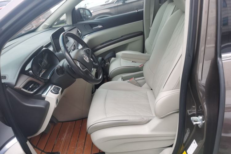 Used Buick GL8 2023 Land Executive Class 652T Luxury Model Left Front Seat