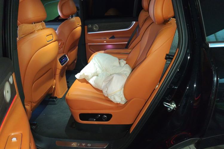 Used Hima AITO M9 2024 Range-Extended Ultra Version 42 kWh 6-Seater Model