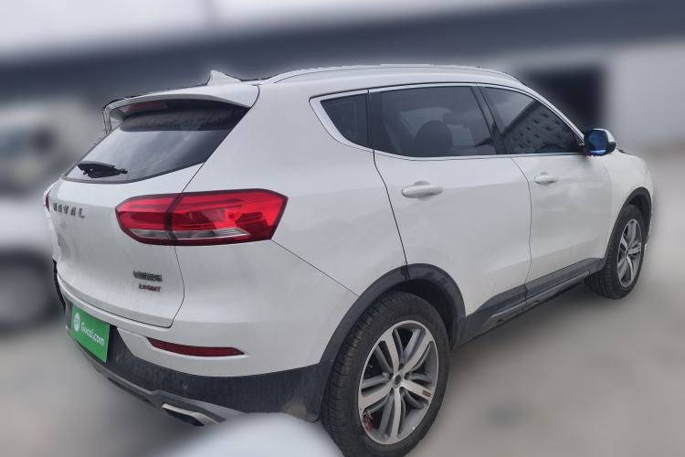 Used Haval H6 2017 Red Label 2.0T Automatic Two-Wheel Drive ZhiShang Model