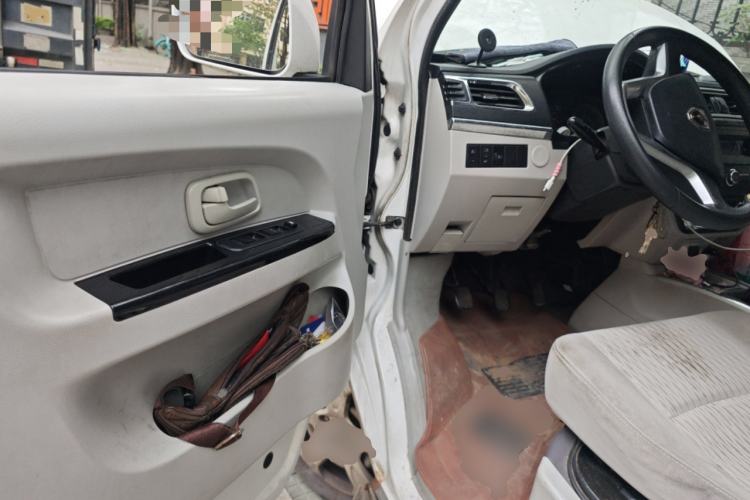 Used Jinbei New Hiace X30L 2021 1.5L Business Central Air-Conditioned Van China VI Standard SWC15M Driver Seat