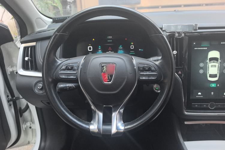 Used Roewe i6 New Energy 2017 45T Hybrid Connective Smart Luxury Edition
