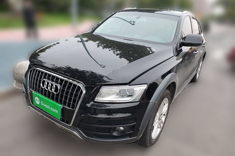 Used Audi Q5 2018 Collector's Edition 40 TFSI Technology Model