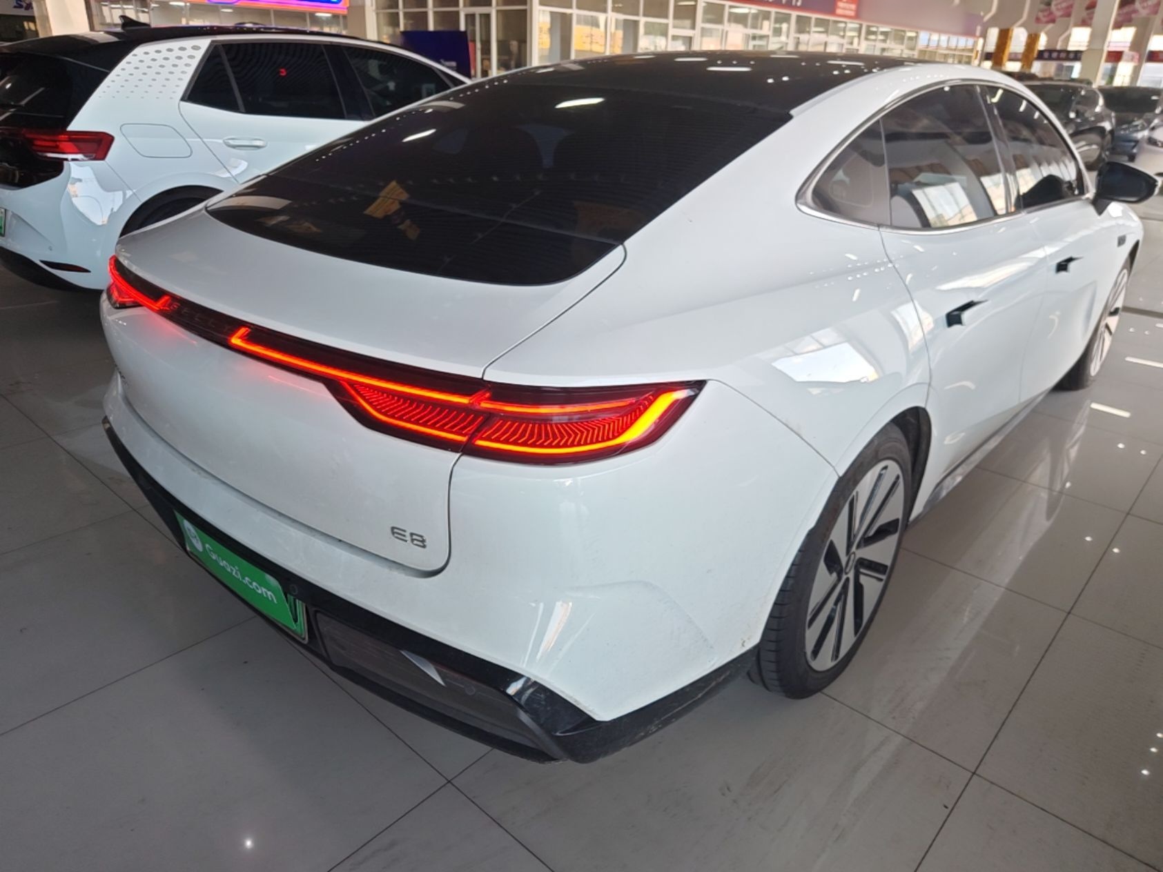 Geely Galaxy E8 2024 550 km Range Rear-Drive MAX — снимка 6