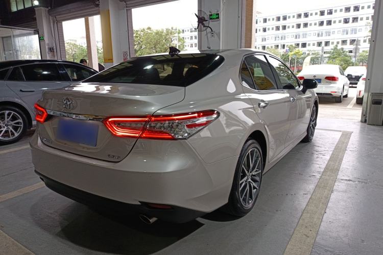 Used Toyota Camry 2021 2.5G Luxury Edition Rear Right 45 Deg