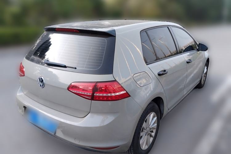 Used Volkswagen Golf 2016 1.6L Automatic Fashion Model