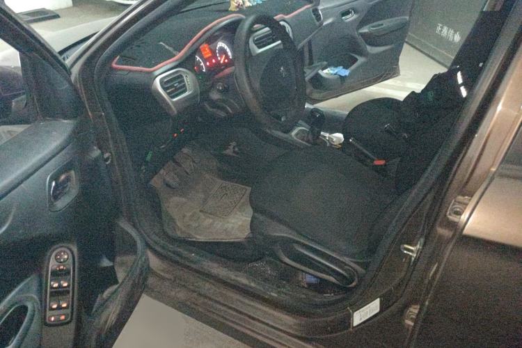 Used Peugeot 301 2014 1.6L Manual Comfort Edition
