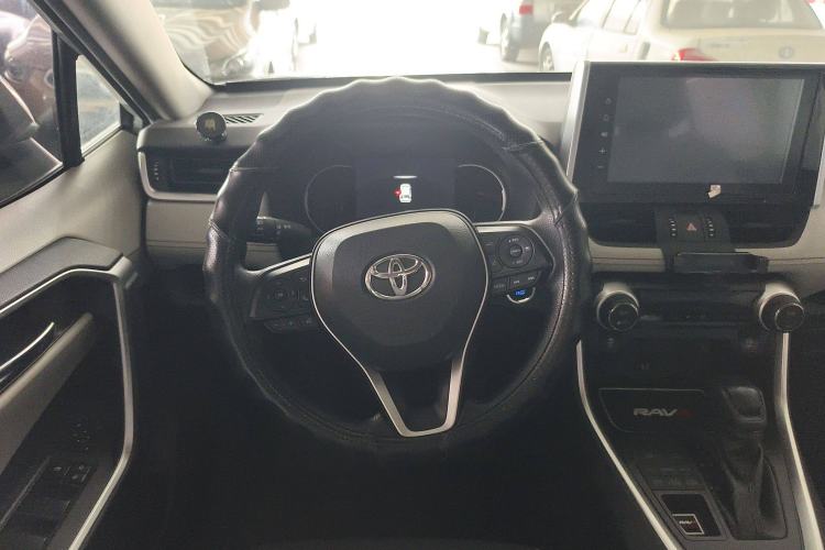Used Toyota RAV4 2020 2.0L CVT 4x4 Trend Edition
