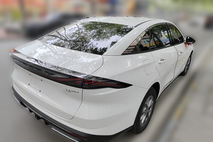 Used Geely Galaxy L6 2025 EM-i 60km Launch Edition
