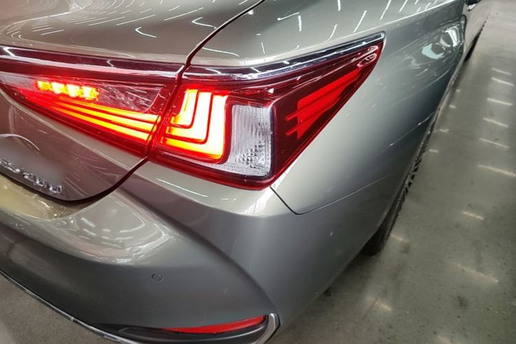 Used Lexus ES 2020 200 Excellence Edition