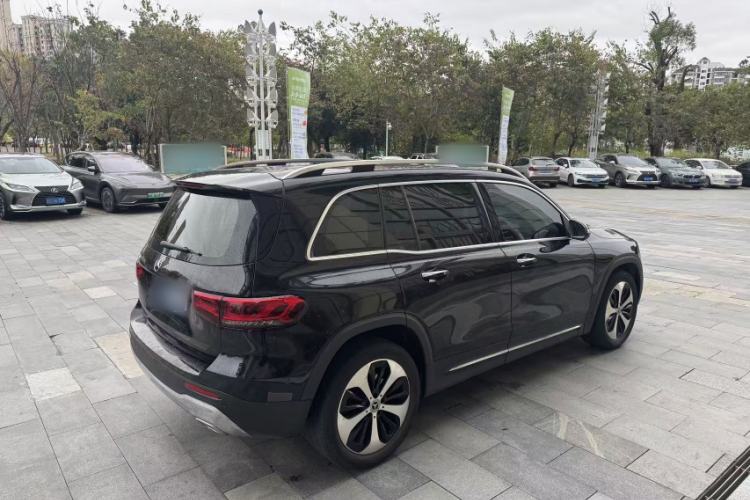 Used Mercedes-Benz GLB 2022 Updated GLB 200 Fashion Edition