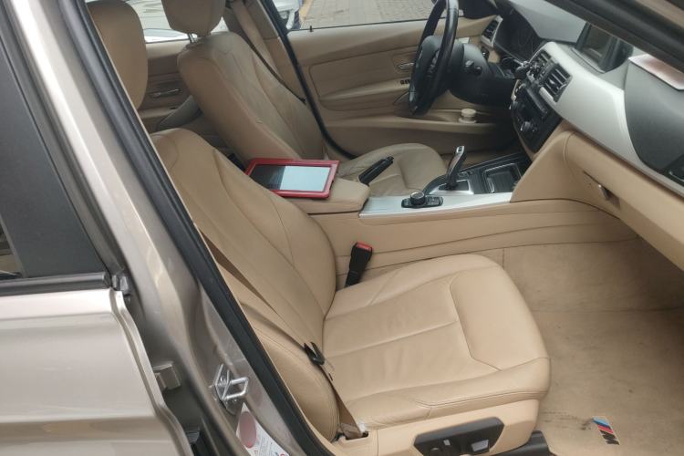 Used BMW 3 Series 2013 320i Sport Edition
