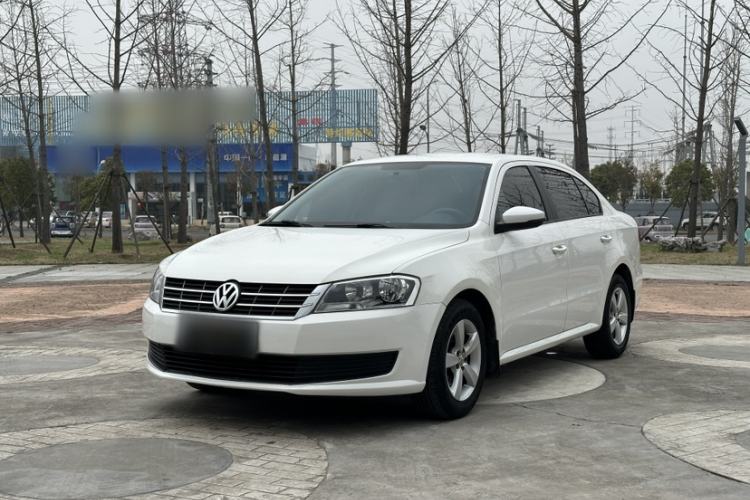 Used Volkswagen Lavida 2013 Revised Classic 1.6L Automatic Fashion Edition