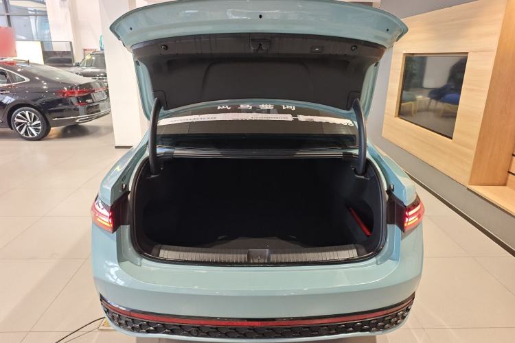 Used Volkswagen Passat 2025 Pro 380TSI Starry Dragon Luxury Edition
