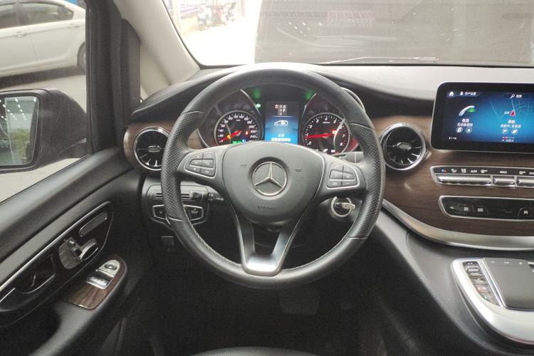 Used Mercedes-Benz V-Class 2020 V 260 Avantgarde Edition