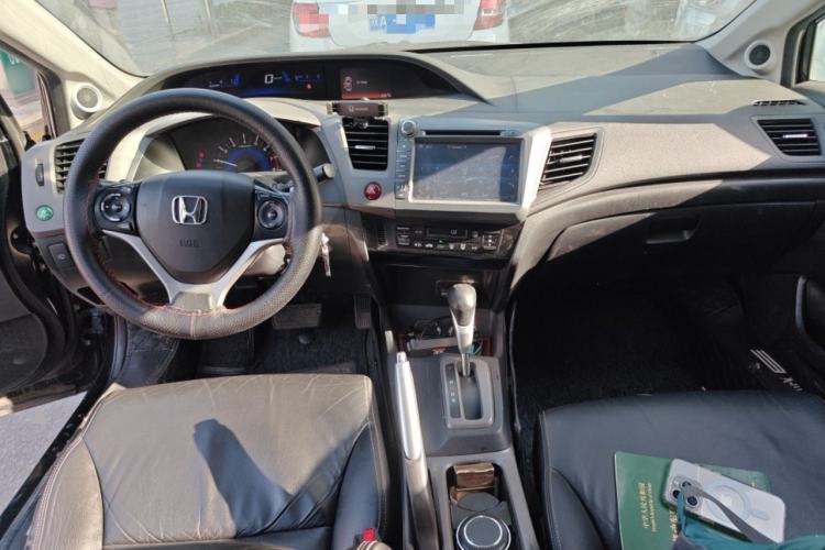 Used Honda Civic 2012 1.8L automatic luxury edition