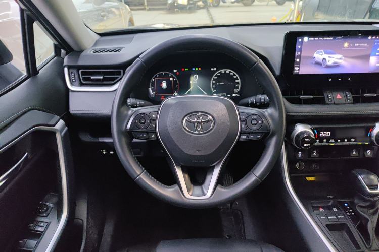 Used Toyota RAV4 2023 2.0L CVT Two-Wheel Drive Fashion Plus Edition
