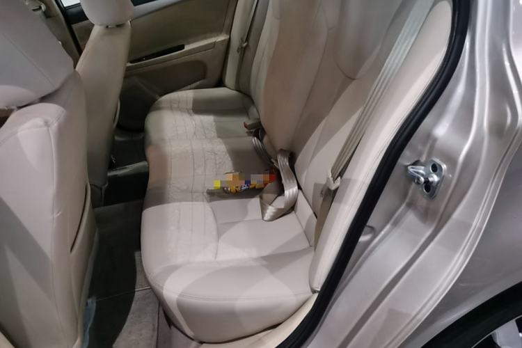 Used Roewe 350 2015 1.5L Automatic Luxury Sunroof Edition