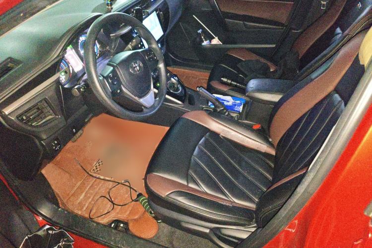 Used Toyota Levin 2016 Dual-Engine 1.8H GS E-CVT Elite Model with Sunroof Left Front Seat