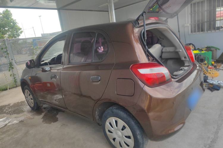 Used Venucia R30 2014 1.2L Manual Comfort Edition