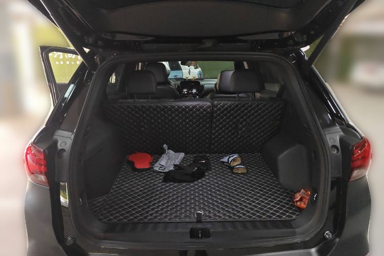 Used Chevrolet Equinox 2022 Mild Hybrid 550T RS Smart Boundary-Setting Edition Trunk