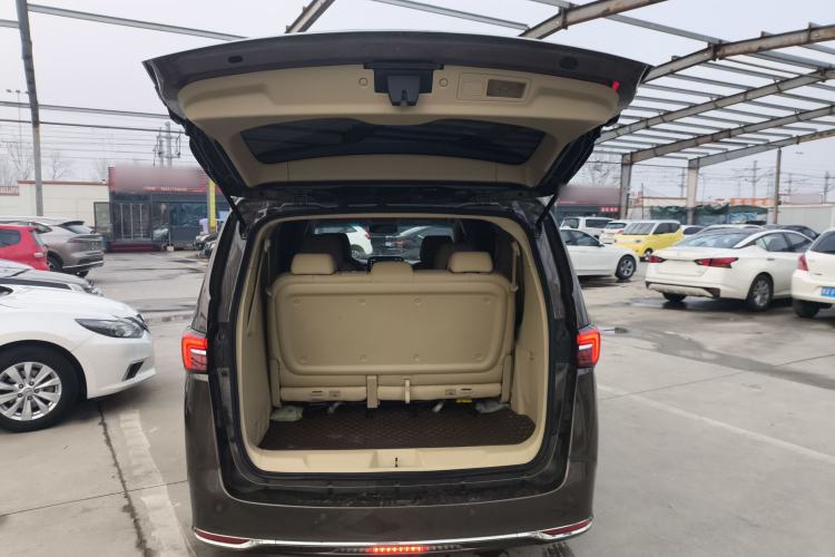 Used Buick GL8 2023 Land Executive Class 652T Luxury Model