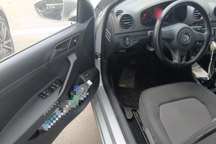 Used Volkswagen Jetta 2015 Value Edition 1.6L Manual Fashionable Style