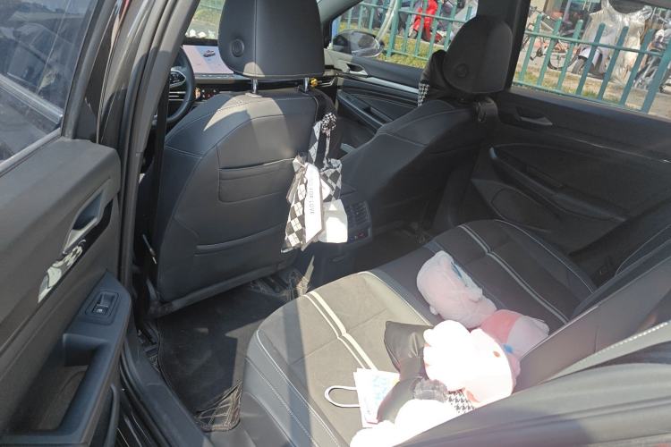 Used Volkswagen Golf 2023 280TSI DSG R-Line Lite Left Rear Seat