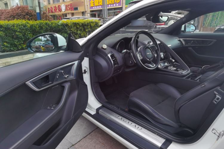 Used Jaguar F-TYPE 2018 3.0 SC Hardtop Version
