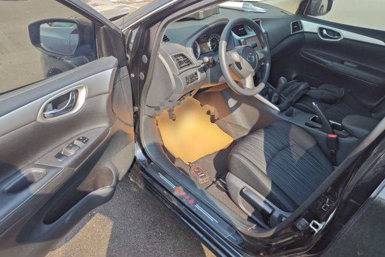 Used Nissan Sylphy 2022 Classic 1.6XE Manual Comfort Edition Driver Seat