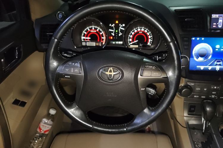 Used Toyota Highlander 2009 2.7L Two-Wheel Drive 7-Seater Luxury Navigation Edition
