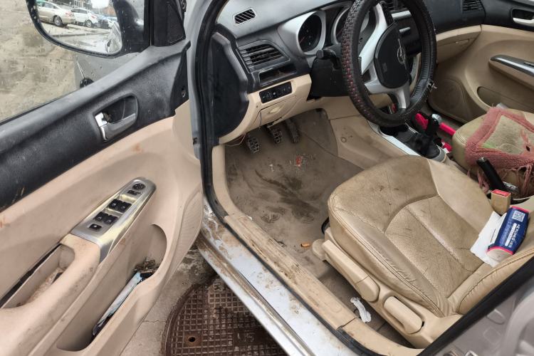 Used Haima M3 2013 1.5L Manual Luxury Model
