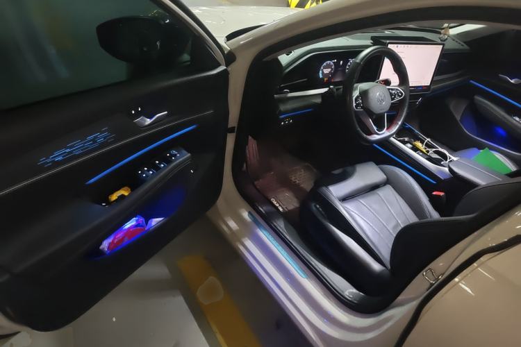 Used Volkswagen Passat 2025 Pro 380TSI Starry Dragon Edition
