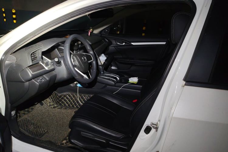 Used Honda Civic 2016 220TURBO CVT Luxury Edition
