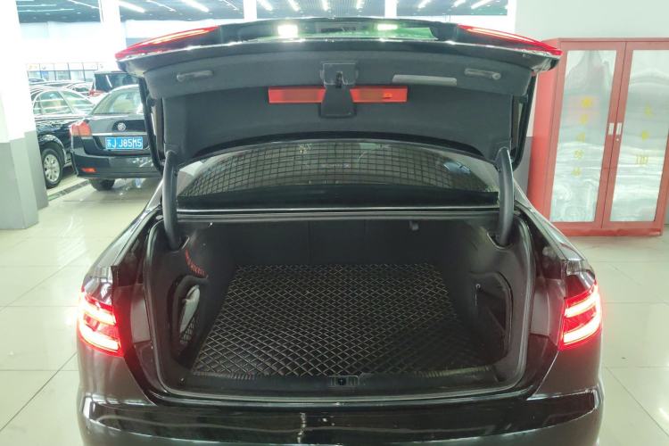 Used Audi A4L 2019 40 TFSI Fashion Edition China VI Emission Standard
