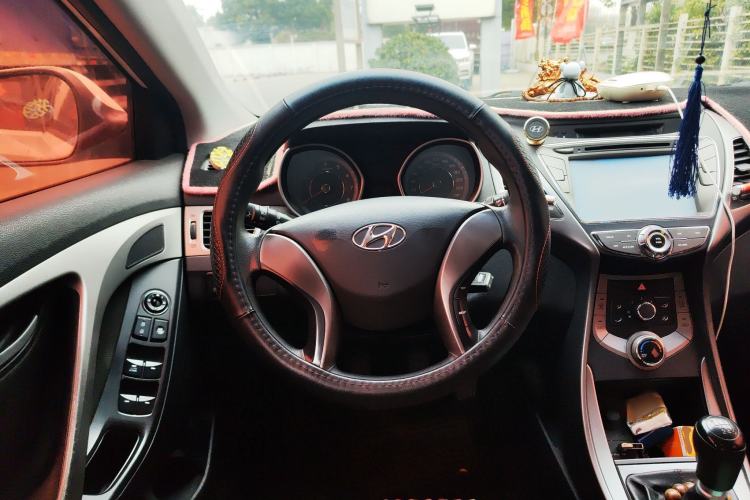 Used Hyundai Elantra (5th Generation / Langdong) 2015 1.6L Manual Fashion Edition